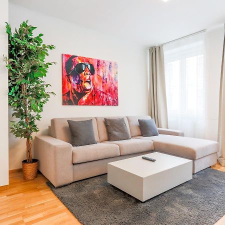 Sky9 Apartments Margareten Vienna Luaran gambar